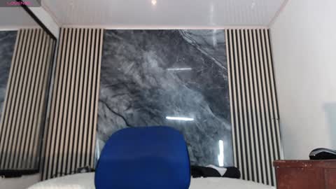 priscilarainbow online show from January 2, 11:38 pm