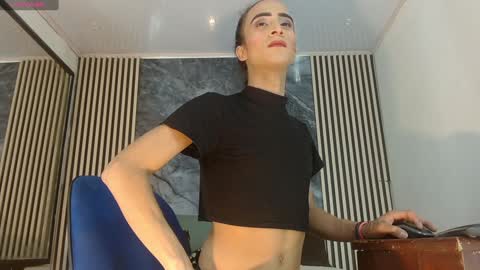 priscilarainbow online show from January 13, 7:53 pm