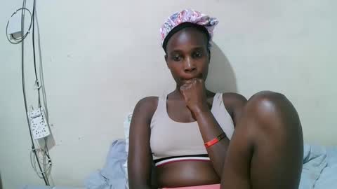 pritty_amber online show from April 21, 1:42 am