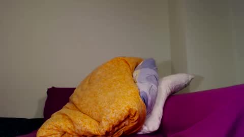 privenightz online show from March 21, 7:17 pm