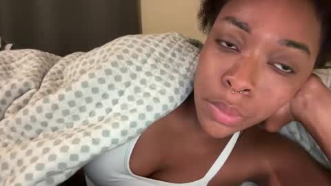 Snapshot of productivepussy chatting on October 21, 6:25 am ProductivePorn online show from October 21, 6:25 am