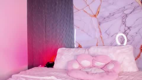 Profana Red online show from February 19, 3:19 pm