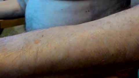 Snapshot of profblc79 chatting on November 30, 6:28 am Cam-2-cam online show from November 30, 6:28 am