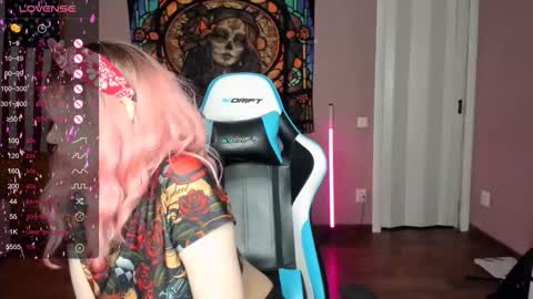 Di online show from November 12, 3:01 pm