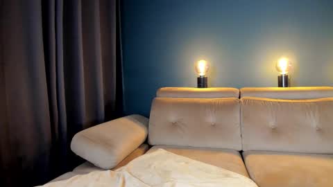 Snapshot of project_raven chatting on October 10, 5:56 pm Raven  but you can call me sweetie or honey too  online show from October 10, 5:56 pm