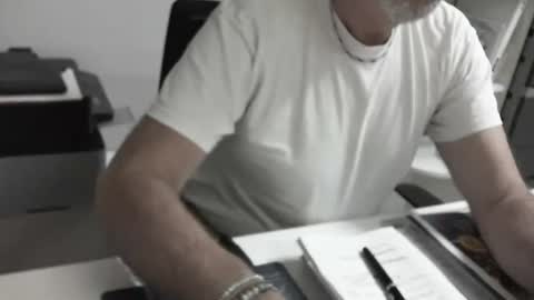Snapshot of proplan chatting on May 28, 3:42 pm mature hairy guy online show from May 28, 3:42 pm