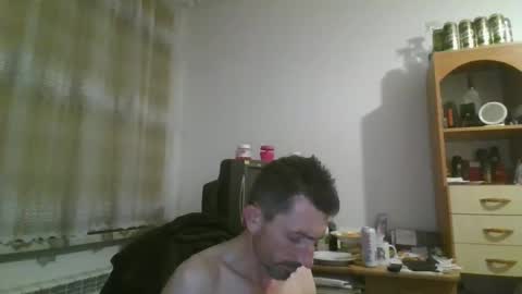 Snapshot of prosexualny chatting on December 21, 9:36 pm Mariusz online show from December 21, 9:36 pm