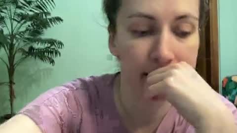 Snapshot of proud_sweet_21 chatting on July 13, 12:46 am proud sweet 21 online show from July 13, 12:46 am