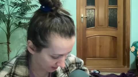 Snapshot of proud_sweet_21 chatting on July 23, 1:19 am proud sweet 21 online show from July 23, 1:19 am