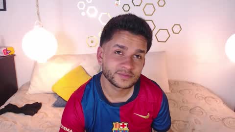 Adris  Juan online show from October 12, 2:10 am