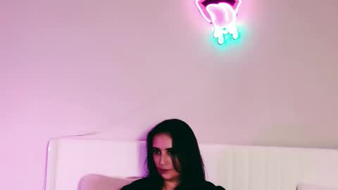 Prue online show from March 8, 6:06 am