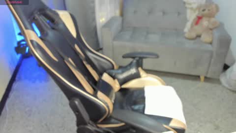 Snapshot of prvncessa_10 chatting on January 18, 6:56 am    INDEPENDENT MODEL online show from January 18, 6:56 am