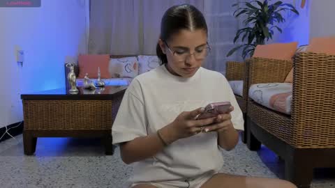 Snapshot of prvncessa_10 chatting on March 4, 4:38 am    INDEPENDENT MODEL online show from March 4, 4:38 am