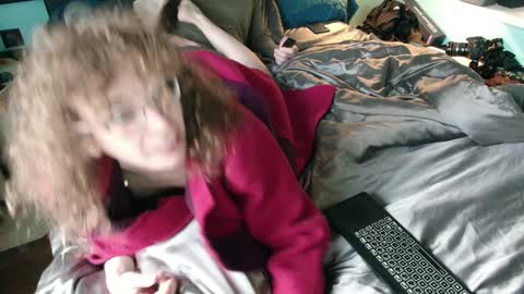 prxscillia_tx online show from January 7, 8:45 am