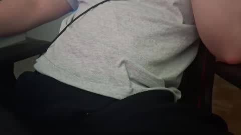 pryli27 online show from March 27, 11:26 pm