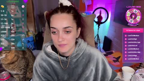 Queen of Pain online show from December 19, 1:28 am