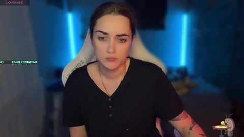 Queen of Pain online show from December 15, 12:26 am