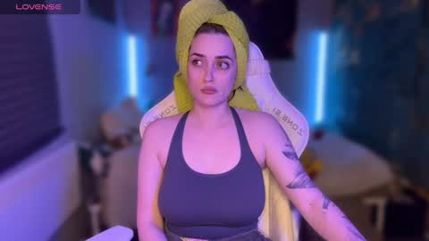 Queen of Pain online show from April 14, 12:00 pm