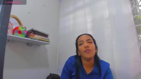 Snapshot of psique_naughty2 chatting on September 29, 12:43 pm psique_naughty2 online show from September 29, 12:43 pm
