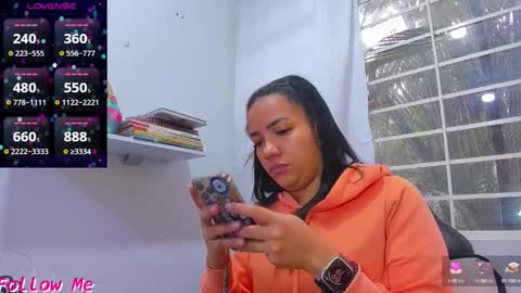 Snapshot of psique_naughty2 chatting on October 16, 2:18 pm psique_naughty2 online show from October 16, 2:18 pm
