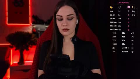 Snapshot of psy_vibe chatting on November 9, 8:40 pm Elena online show from November 9, 8:40 pm