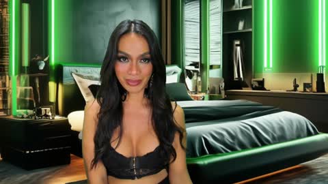 psychiq online show from December 5, 3:39 pm