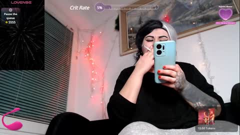 Snapshot of psychobitch69 chatting on January 12, 2:03 am OlivePsy online show from January 12, 2:03 am