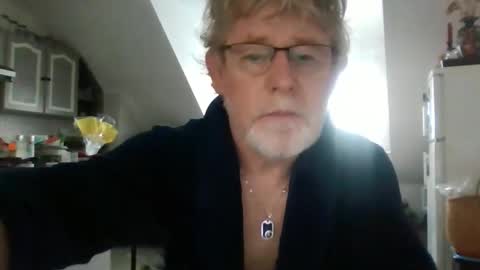 ptitrouquin online show from November 25, 8:03 am