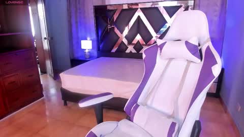 Snapshot of pucca_sweet chatting on October 19, 1:34 pm Eimy online show from October 19, 1:34 pm