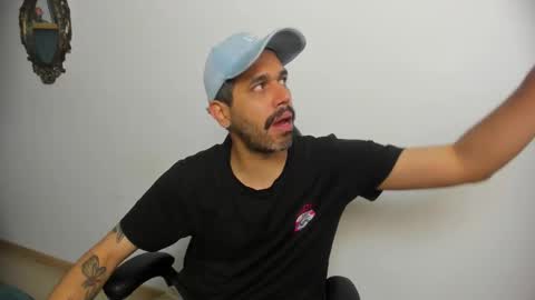 Snapshot of puch16 chatting on January 12, 3:50 pm Diego online show from January 12, 3:50 pm