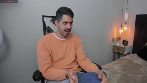 Snapshot of puch16 chatting on February 2, 9:35 pm Diego online show from February 2, 9:35 pm