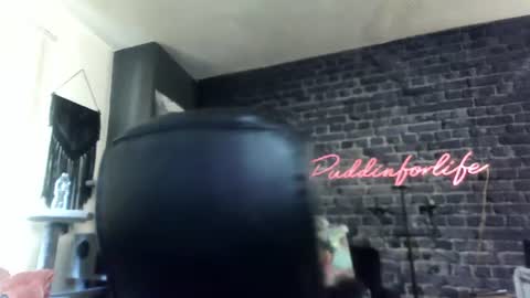 Krystle online show from August 4, 1:36 pm