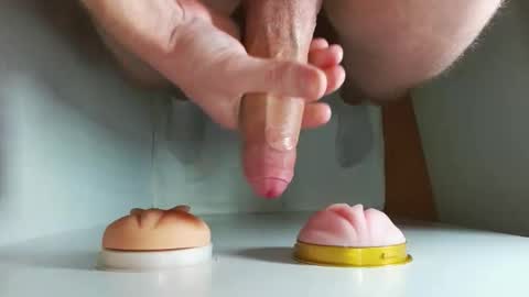 Snapshot of pude90 chatting on September 29, 5:12 am PuDe90 online show from September 29, 5:12 am