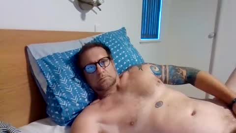 Snapshot of pulllin4u chatting on May 5, 4:31 am pulllin4u online show from May 5, 4:31 am