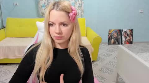 Victoria online show from December 14, 2:44 pm