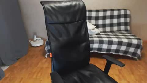 Snapshot of puma_ma chatting on December 28, 3:58 am Polly online show from December 28, 3:58 am