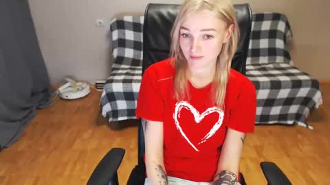 Snapshot of puma_ma chatting on January 14, 1:49 pm Polly online show from January 14, 1:49 pm