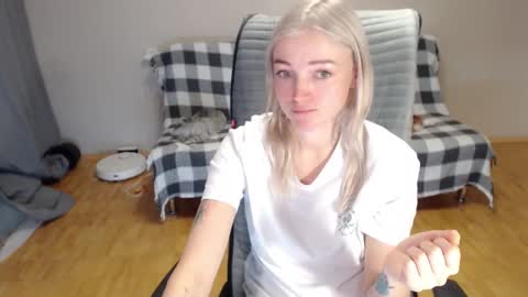 Polly online show from February 4, 4:07 am