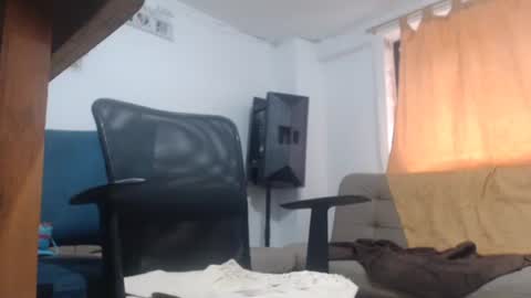 Snapshot of pummpummm chatting on September 18, 11:45 am pummpummm online show from September 18, 11:45 am