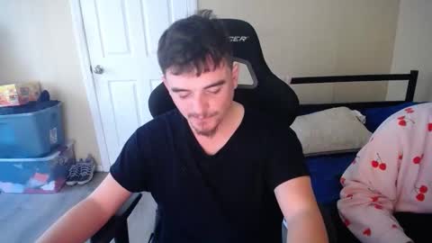 Snapshot of pumpkin_smash69 chatting on November 15, 4:47 pm pumpkin_smash69 online show from November 15, 4:47 pm