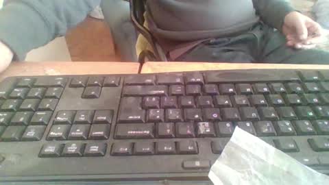 pup_y online show from November 12, 9:32 am