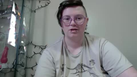 Snapshot of pupghostt chatting on April 2, 1:20 pm PupGhostt online show from April 2, 1:20 pm