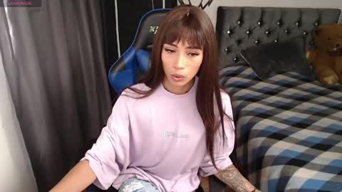 Cris online show from April 29, 5:52 pm