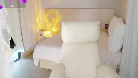 puppymango66 online show from October 2, 7:37 am