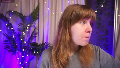 constant schedule Wednesday  Friday  Saturday  Sunday  The Rosemarie online show from September 20, 5:41 am