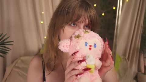 constant schedule Wednesday  Friday  Saturday  Sunday  The Rosemarie online show from October 25, 6:10 am