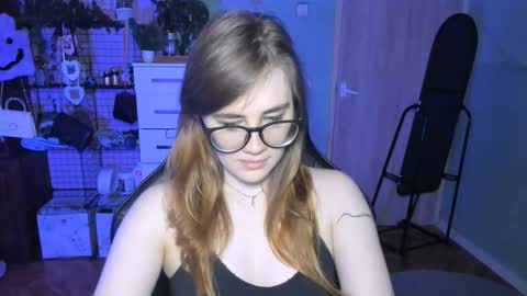 I am Mila online show from October 23, 8:02 am