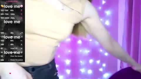 Snapshot of puremiraclealis chatting on February 1, 6:29 pm Alicia online show from February 1, 6:29 pm