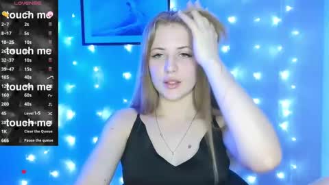 Snapshot of puremiraclealis chatting on February 9, 4:29 pm Alicia online show from February 9, 4:29 pm