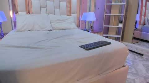 Snapshot of puretemptation_ chatting on May 21, 7:32 pm Experienced guys online show from May 21, 7:32 pm